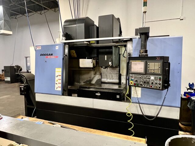 Daewoo Doosan #DMV-4020LS, CNC vertical machining center, 30 automatic tool changer, 40" X, 20" Y, 25" Z - Image 1