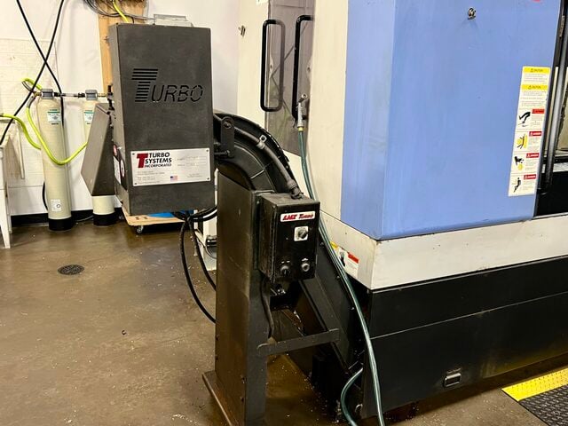 Daewoo Doosan #DMV-4020LS, CNC vertical machining center, 30 automatic tool changer, 40" X, 20" Y, 25" Z - Image 7
