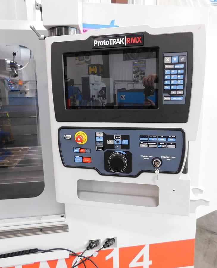 Trak #TMC14, CNC vertical machining center, 16 automatic tool changer, 60" X, 27" Y, 25" Z, 8000 RPM, #40 - Image 2