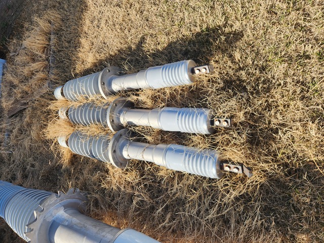 69 KV, ABB, O Plus C, 2000 Amps., bushings (style 069W2000UB), 1998 (3 available) - Image 1