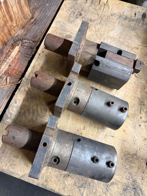 Boring Mill Tool Holders, 2.7" shank w/ 5-3/4" square built pattern flange - Image 3