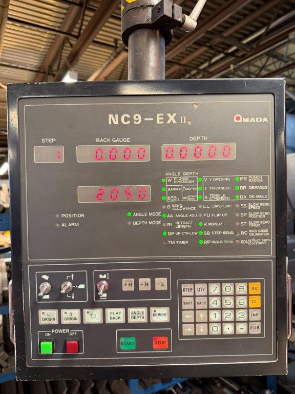 38 Ton, Amada #RG-35, CNC press brake, 4' overall, 40" between housing, 3.94" stroke, 7.88" throat, 14.58" - Image 3