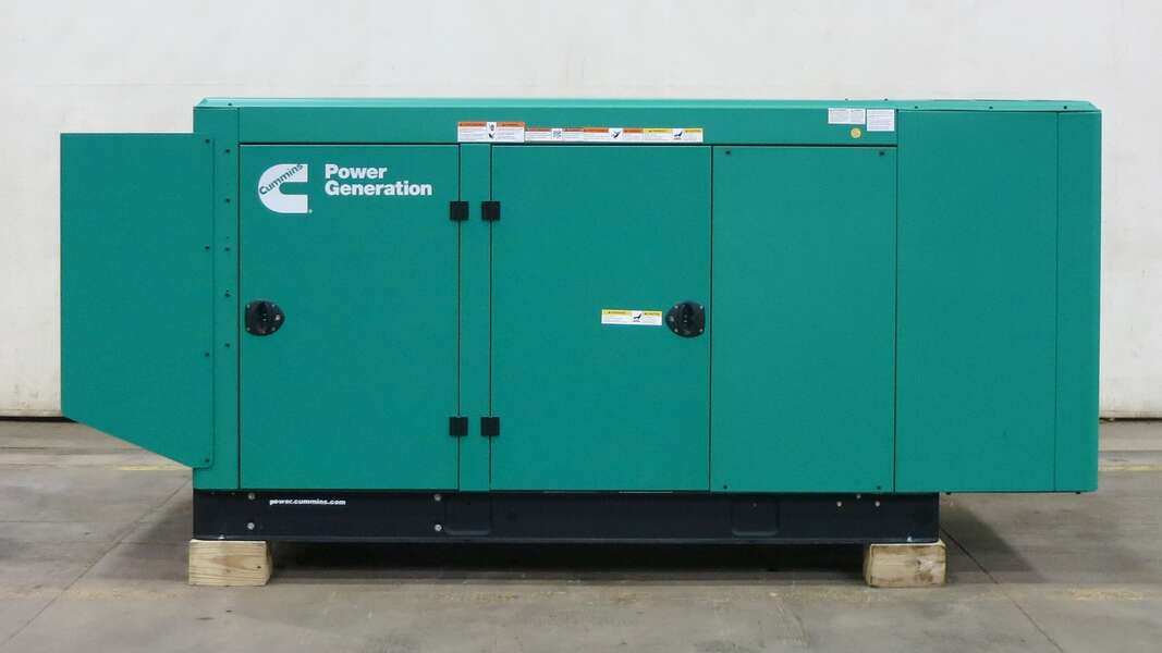 100 KW Cummins #C100N6, Natural gas / propane generator set, 120/208 Volts, 162 HP @ 1800 RPM, QSJ5.9G-G3 - Image 1