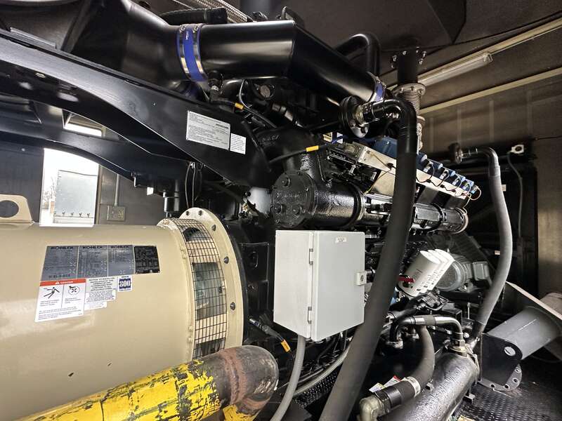 750 KW Kohler #750REZK, Natural gas generator set, 277/480 Volts, 976 hours, 1059 HP @ 1800 RPM, Siemens - Image 5
