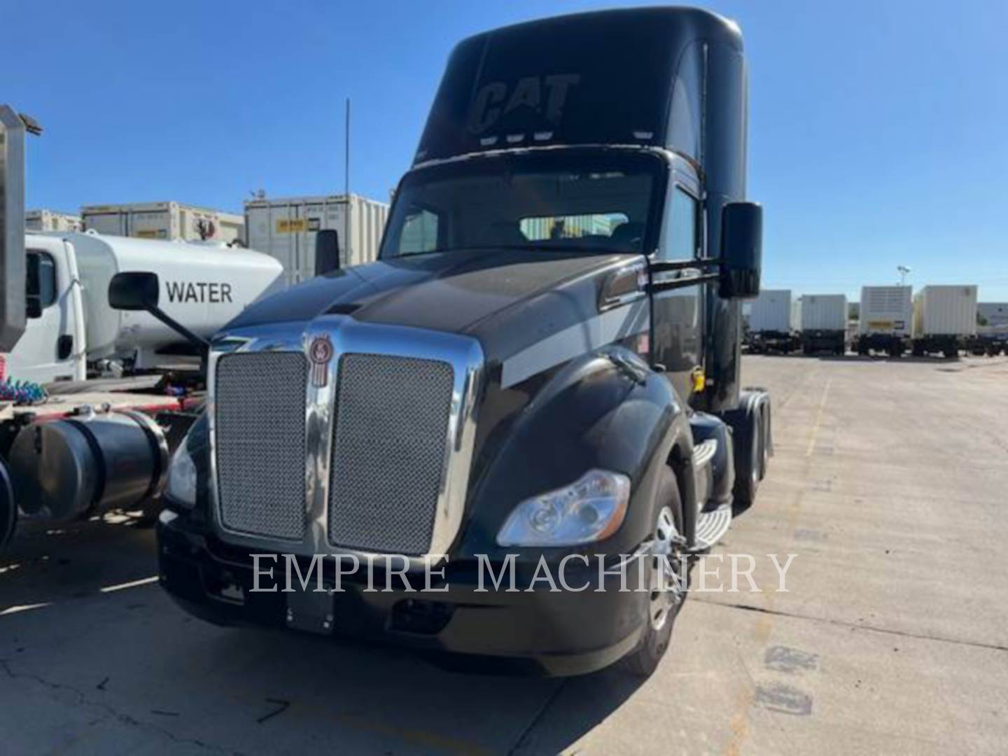Kenworth (Obsolete) J.h. Day CAB, On Highway Truck Engine, 589120 hours, S/N: 1XKYD49X6KJ257678, 2019 - Image 1