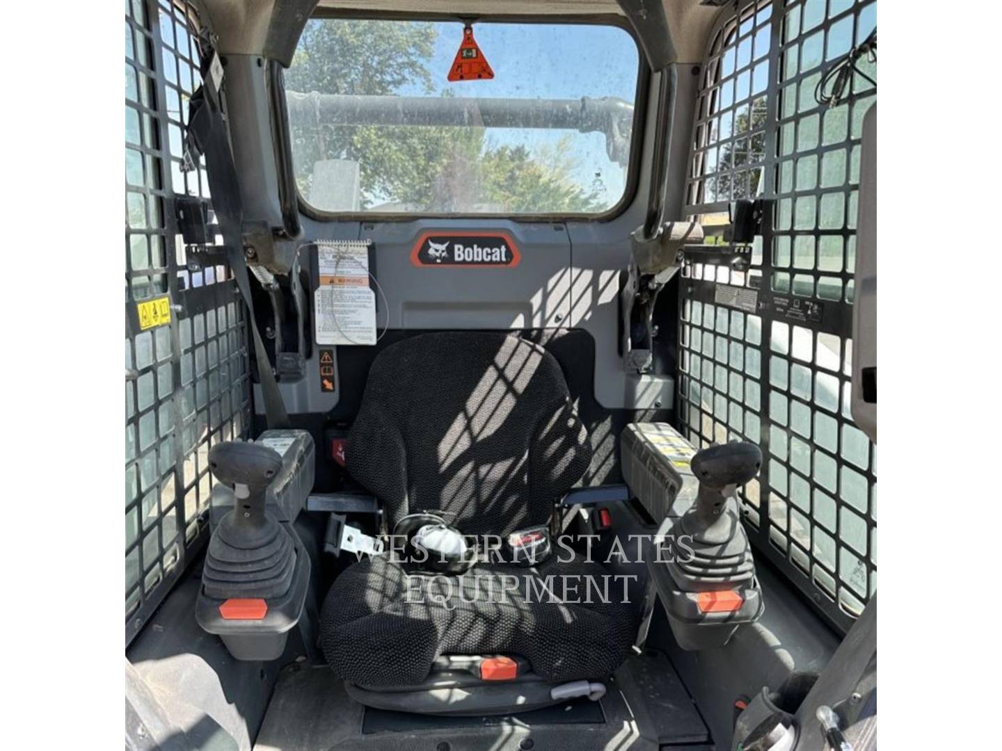 Bobcat BOB T64, Skid Steer Loader, 729 hours, S/N: B4SD25631, 2024 - Image 6
