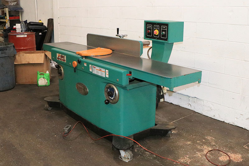 16" Grizzly #G9953ZX, jointer woodworking, 6 row spiral cutterhead, 99" x16.25" tbl., 2002 - Image 2