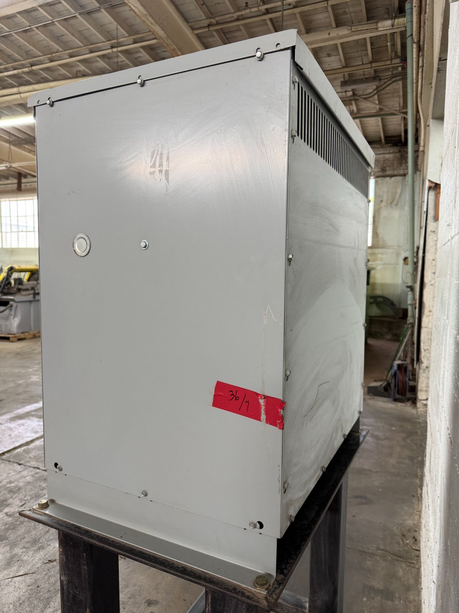 75 KVA 480 Primary, 208Y/120 Secondary, General Electric, 9T10A1004, transformer, 3-phase - Image 5