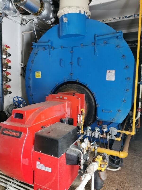 600 HP Superior, boiler with heat exchanger, 150 psig, 2015 - Image 2