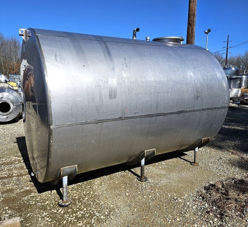 3000 gallon Perma-San, Horizontal Stainless Steel Storage Tank, 7' diameter x 10' height - Image 1