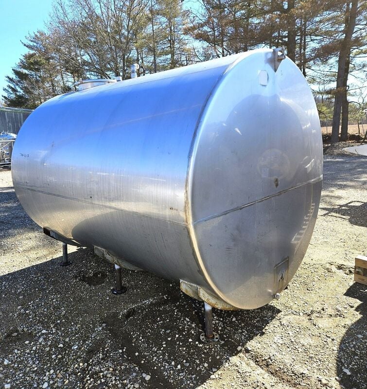 3000 gallon Perma-San, Horizontal Stainless Steel Storage Tank, 7' diameter x 10' height - Image 4