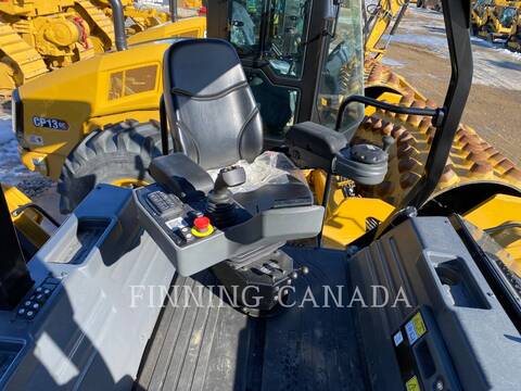 Caterpillar CB15, Compactor, 233 hours, S/N: M9401257, 2025 - Image 3