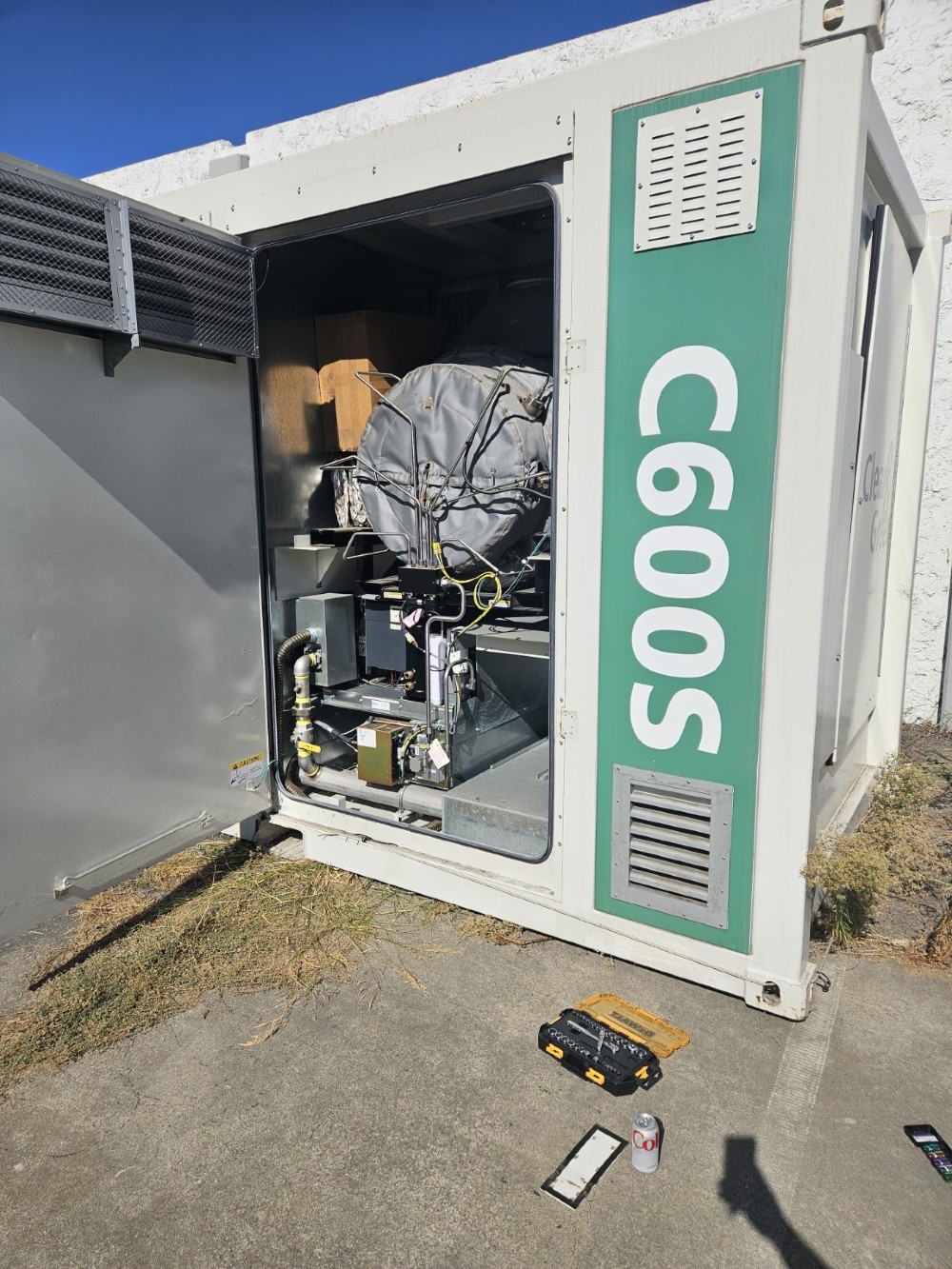 Capstone #C600, 57 KW Microturbine Generator, zero hour low pressure grid connect, New surplus - Image 1