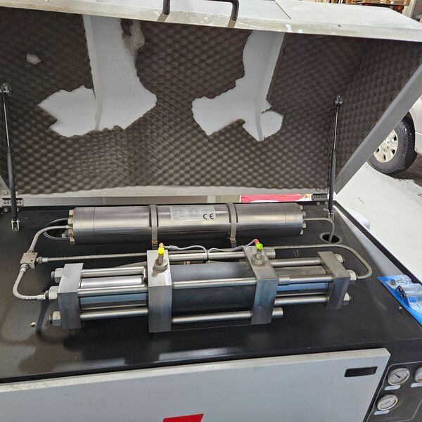 Denver #Aqua, 5-Axis waterjet, 60000 psi, 157.4" X, 78.7" Y, 9.8" Z, Hypertherm 50 intensifier, 2019 - Image 9
