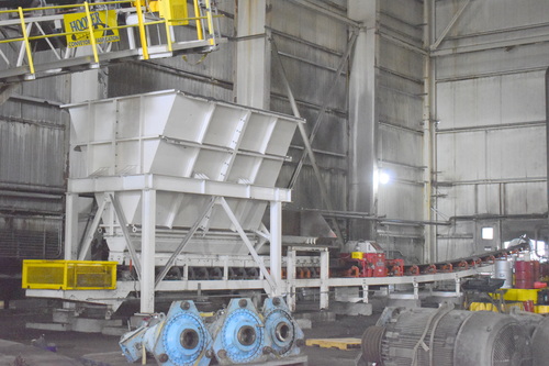 Feeder Hopper w/ Conveyor & McLanahan Cross Belt Sampler, 24" wide x 85' long Superior belt conveyor, 15 HP - Image 1