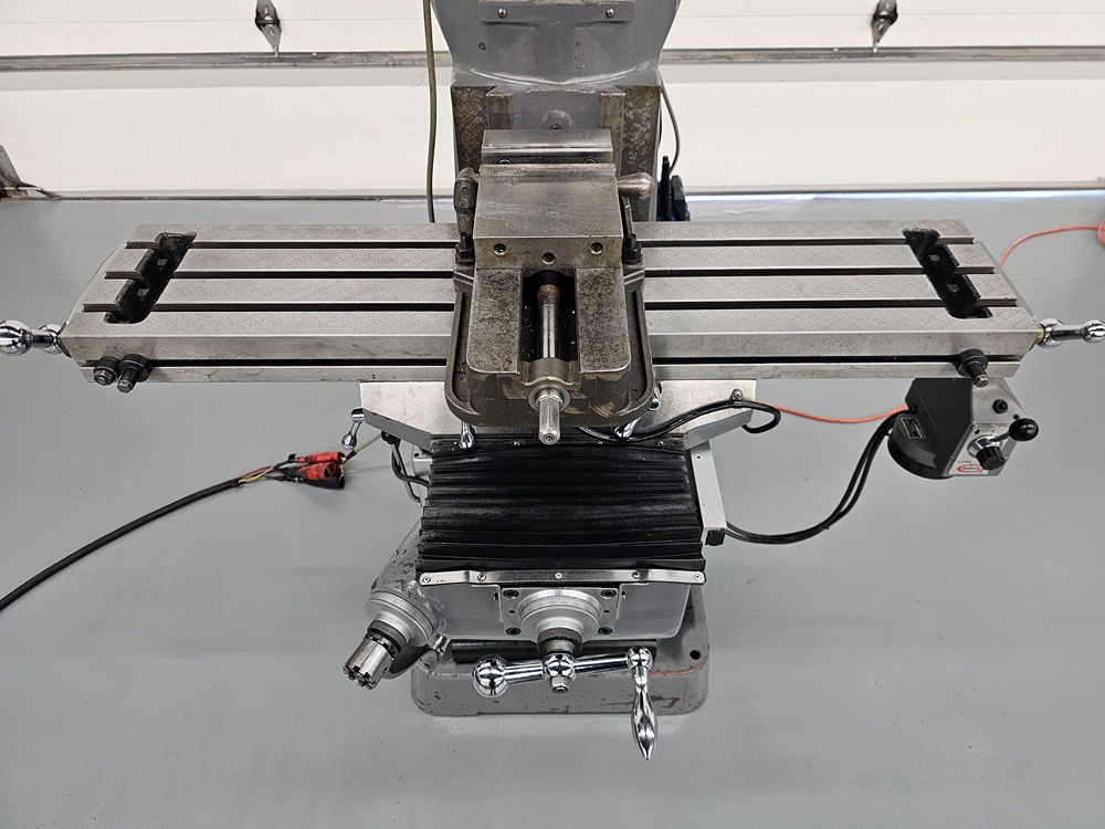 Sharp #LC1-1/2VH, Vertical Knee Mill, 9" x 42" table, 30" X, 12" Y, 16" Z, 5" quill travel, 12" ram travel - Image 3