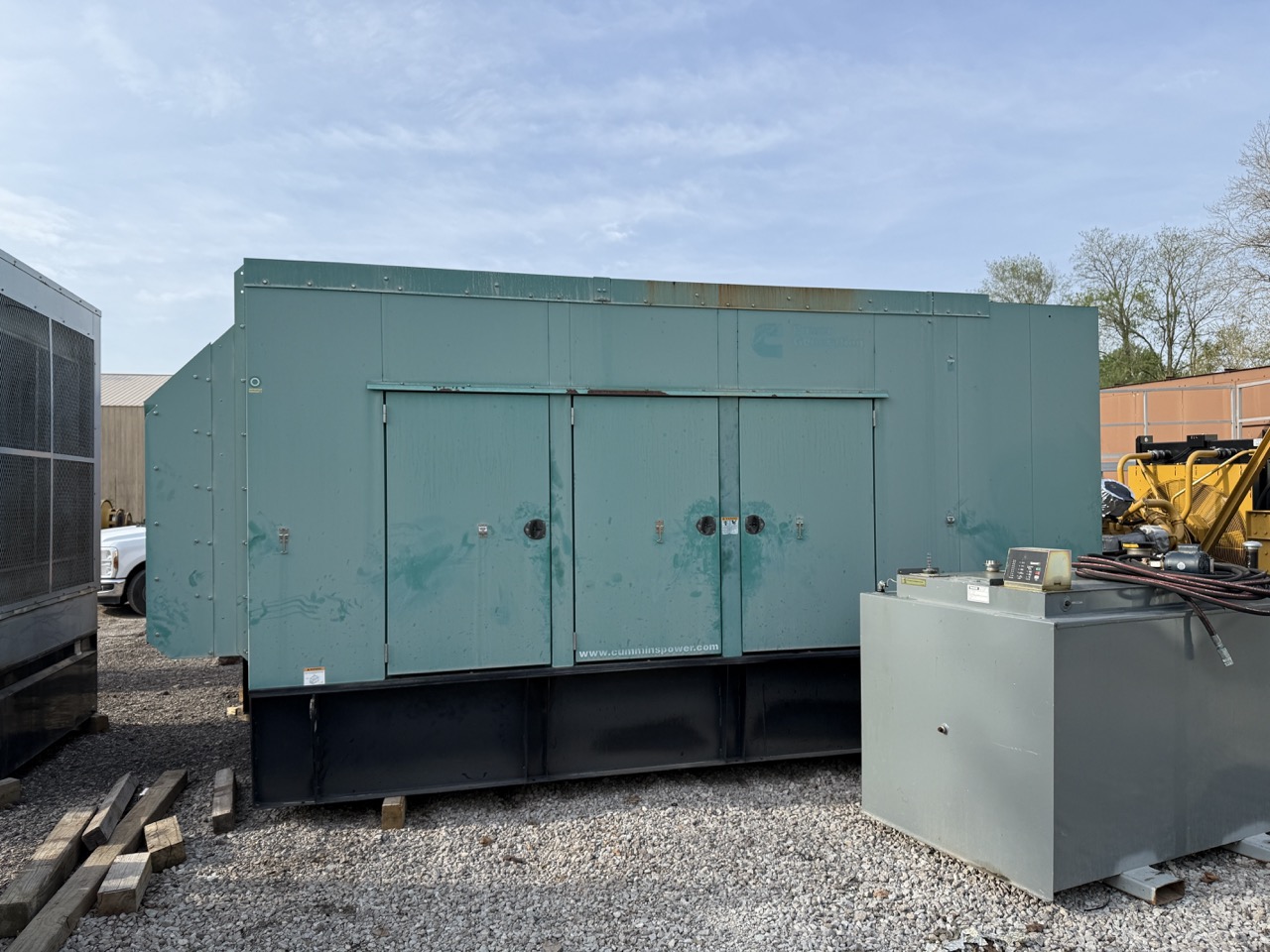 500 KW Cummins #DFEK-7206494, Diesel Generator Set, 1800 RPM, 800 amp main line circuit breaker, PowerCommand - Image 2
