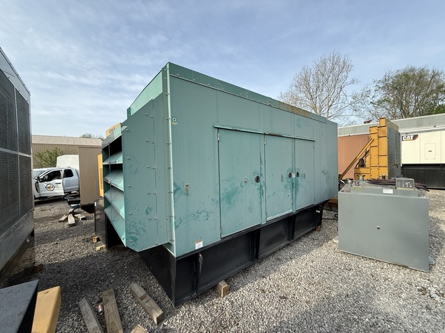 500 KW Cummins #DFEK-7206494, Diesel Generator Set, 1800 RPM, 800 amp main line circuit breaker, PowerCommand - Image 3