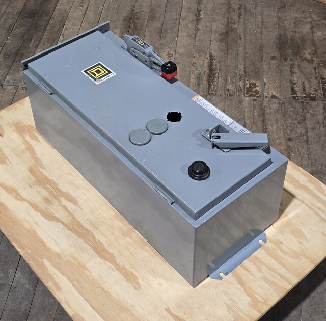15 Amp. Square D #8539SBA11V06CH308SX1, Combination Motor Starter, 600VAC Nema 12/3R - Image 1