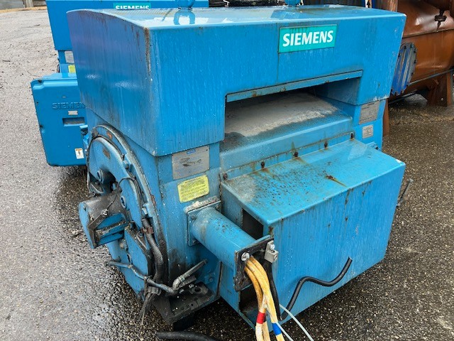 2000 HP 3578 RPM Siemens, Frame 5810SY, weather protected enclosure type 1 SB, 4160 V, 1.15 service factor - Image 4