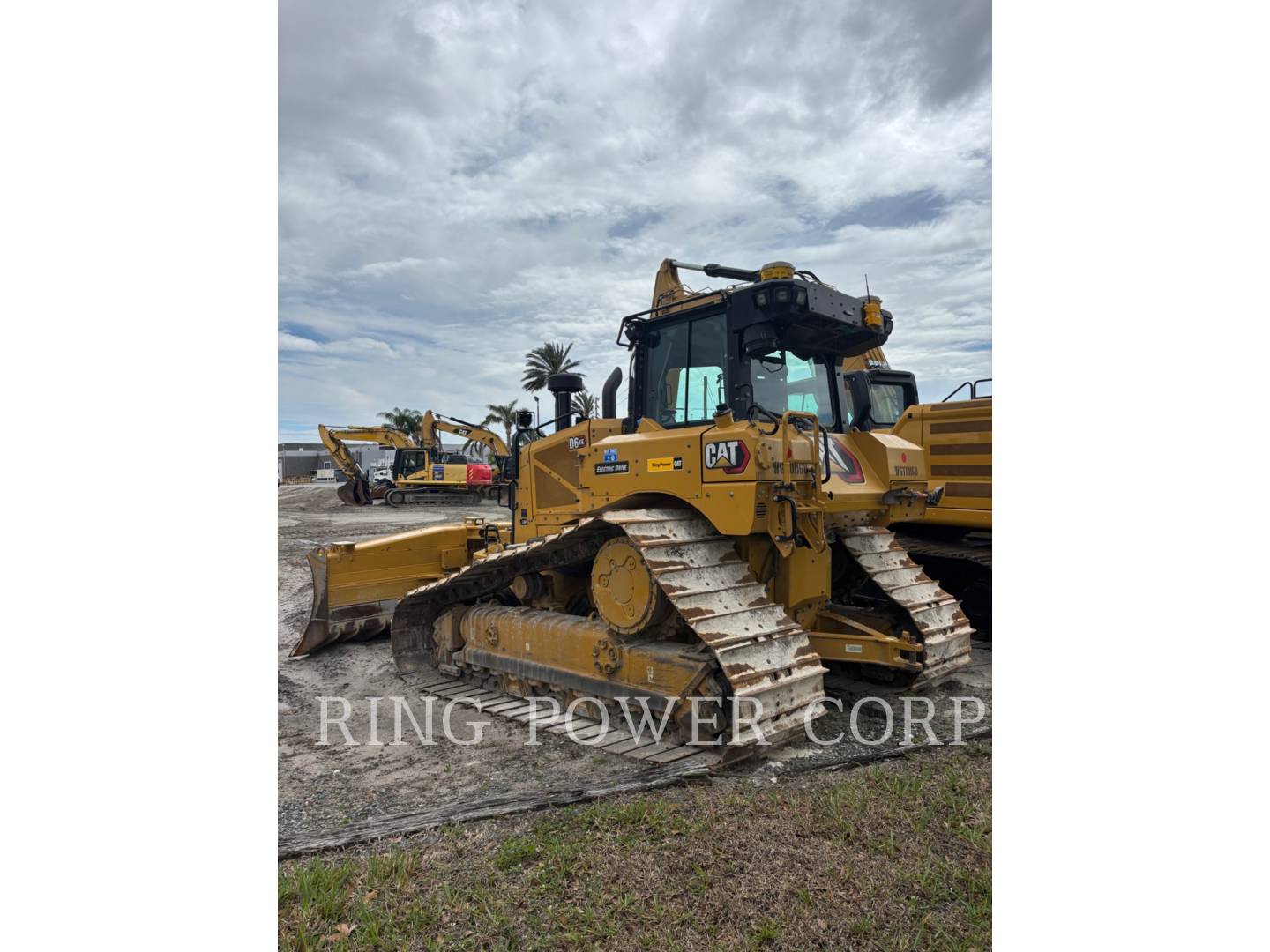 Caterpillar D6-20XEVP, 1897 hours, S/N: WGY01168, 2024 - Image 4