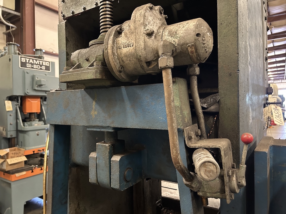 110 Ton, Niagara #E110, back gear obi press, 8" stroke, 21" Shut Height, 40 SPM, 5" adj., air clutch & brake - Image 8