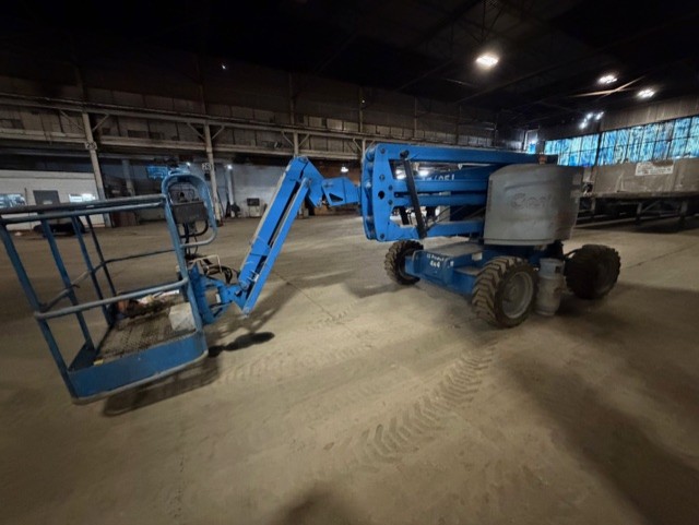 Genie #Z-45/25J-DC, Articulating Boom Lift, 45' platform height, 25' reach, 1897 hours - Image 2