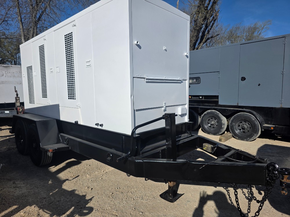 200 KW Caterpillar #XQ230, towable generator set, 2005 - Image 1