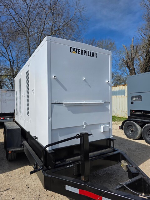 200 KW Caterpillar #XQ230, towable generator set, 2005 - Image 3