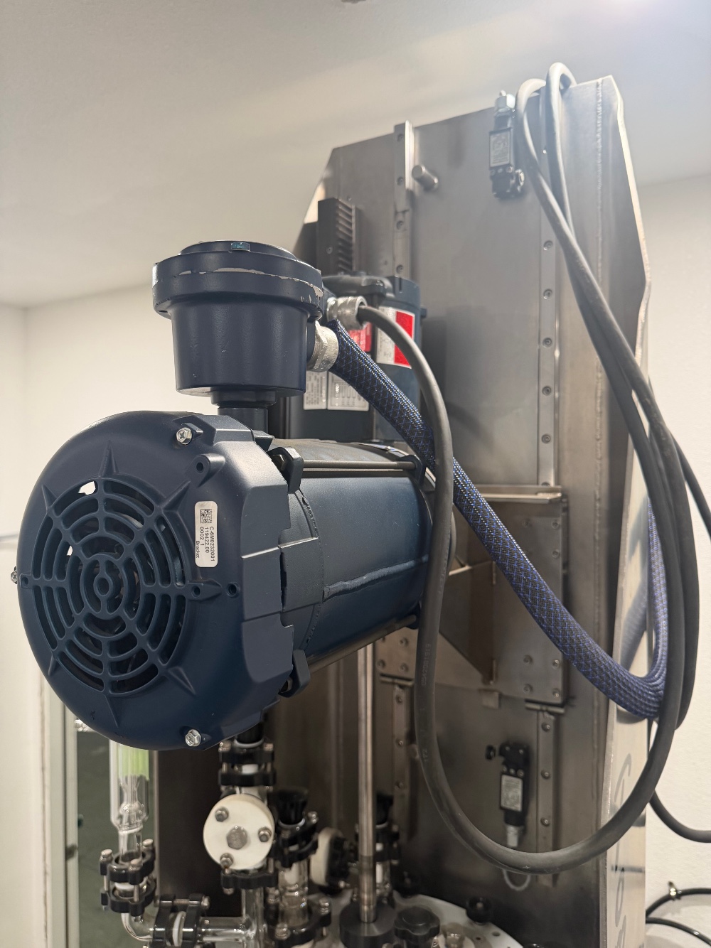 MRX #50L Z-Axis Package Type: Isolate Reactor, brand new - Image 3