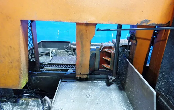 20" x 20" Amada #HFA-20S, Horizontal Band Saw, w/Roller Conveyor - Image 3