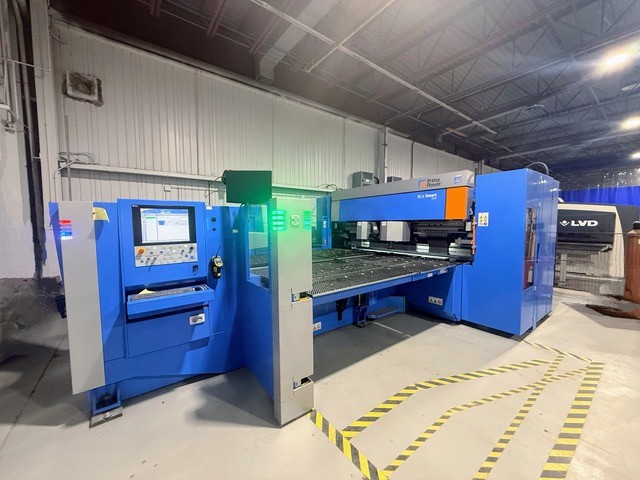 Prima Power #BCe-Smart-2220, CNC Panel Bender, 32 ton bending force, 88.58" max. bending length, 59.05" max. - Image 1