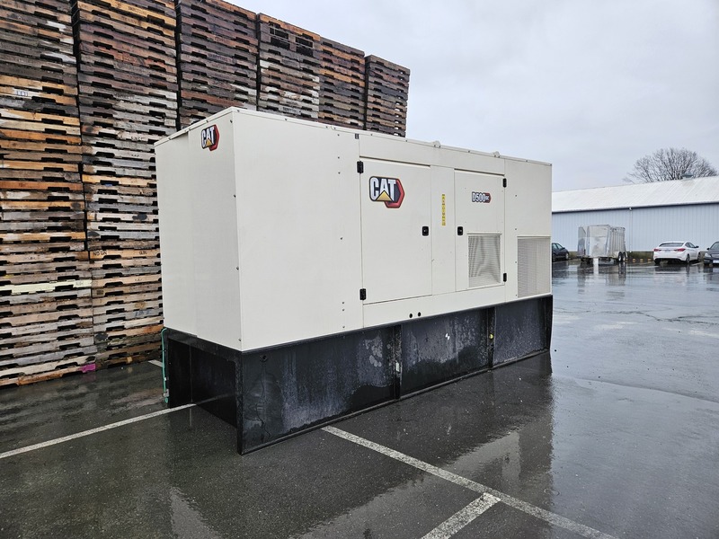 500 KW Caterpillar #D500GC, Diesel Generator Set, 762 HP @ 1800 RPM CAT C15 engine, 1000-gallon MGK fuel - Image 4