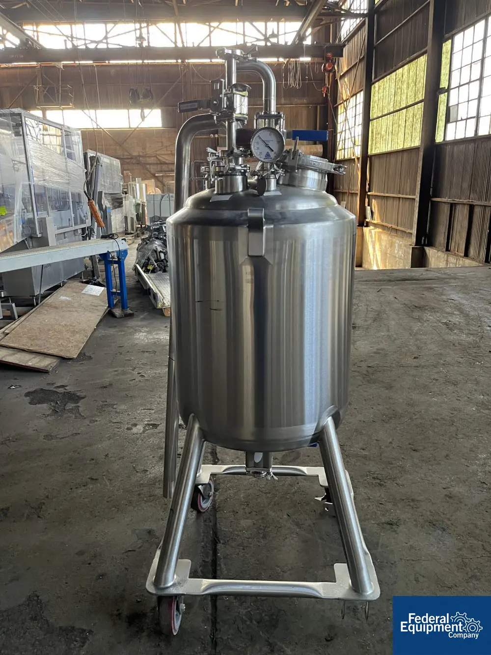 26.4 gallon DCI Reciver Tank, Stainless Steel, dish top & bottom, 15 psi, 100L, legs, 2006 - Image 5