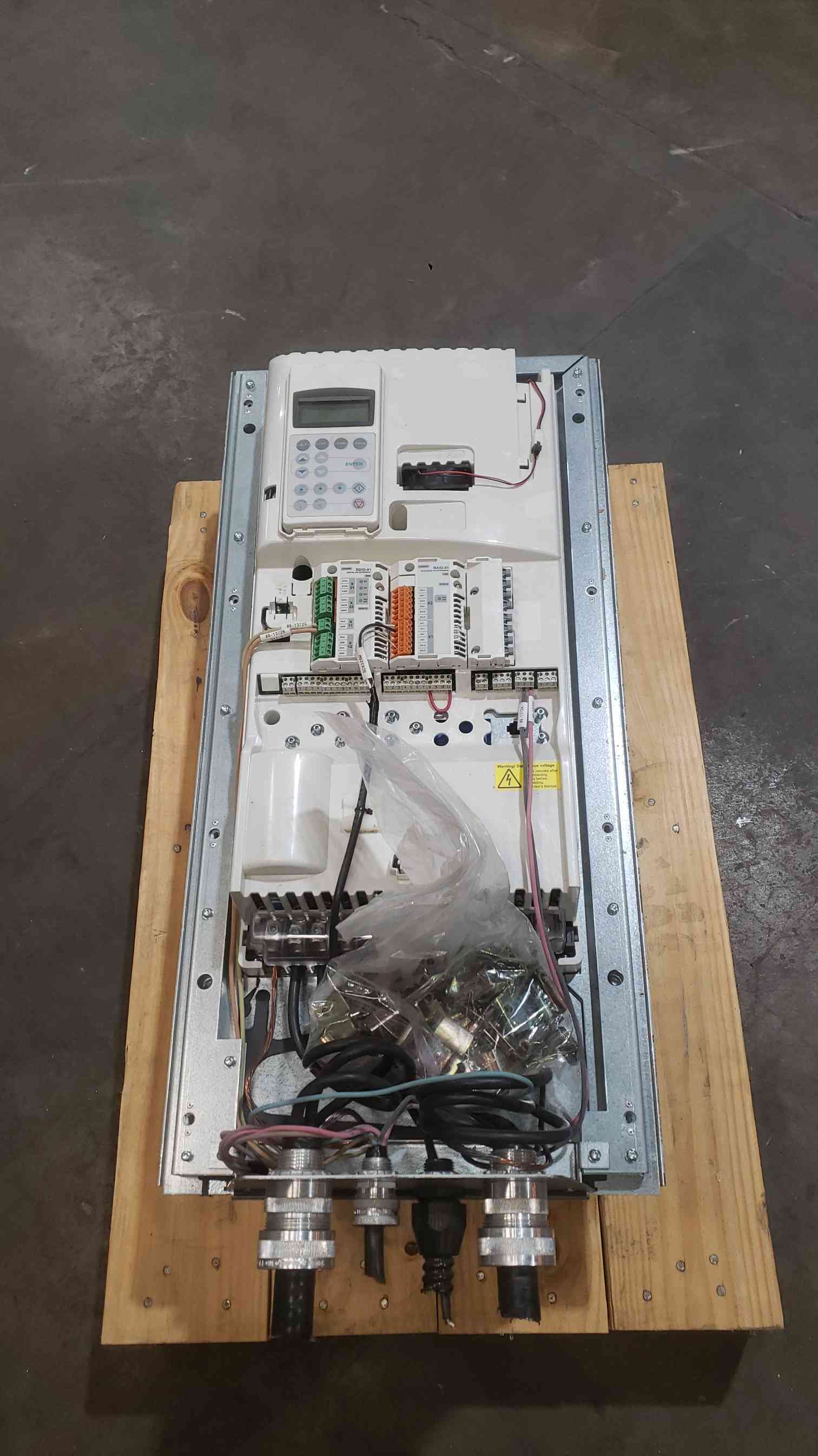 ABB #ACS800-U1, MCC, 50 HP, 2013 - Image 1