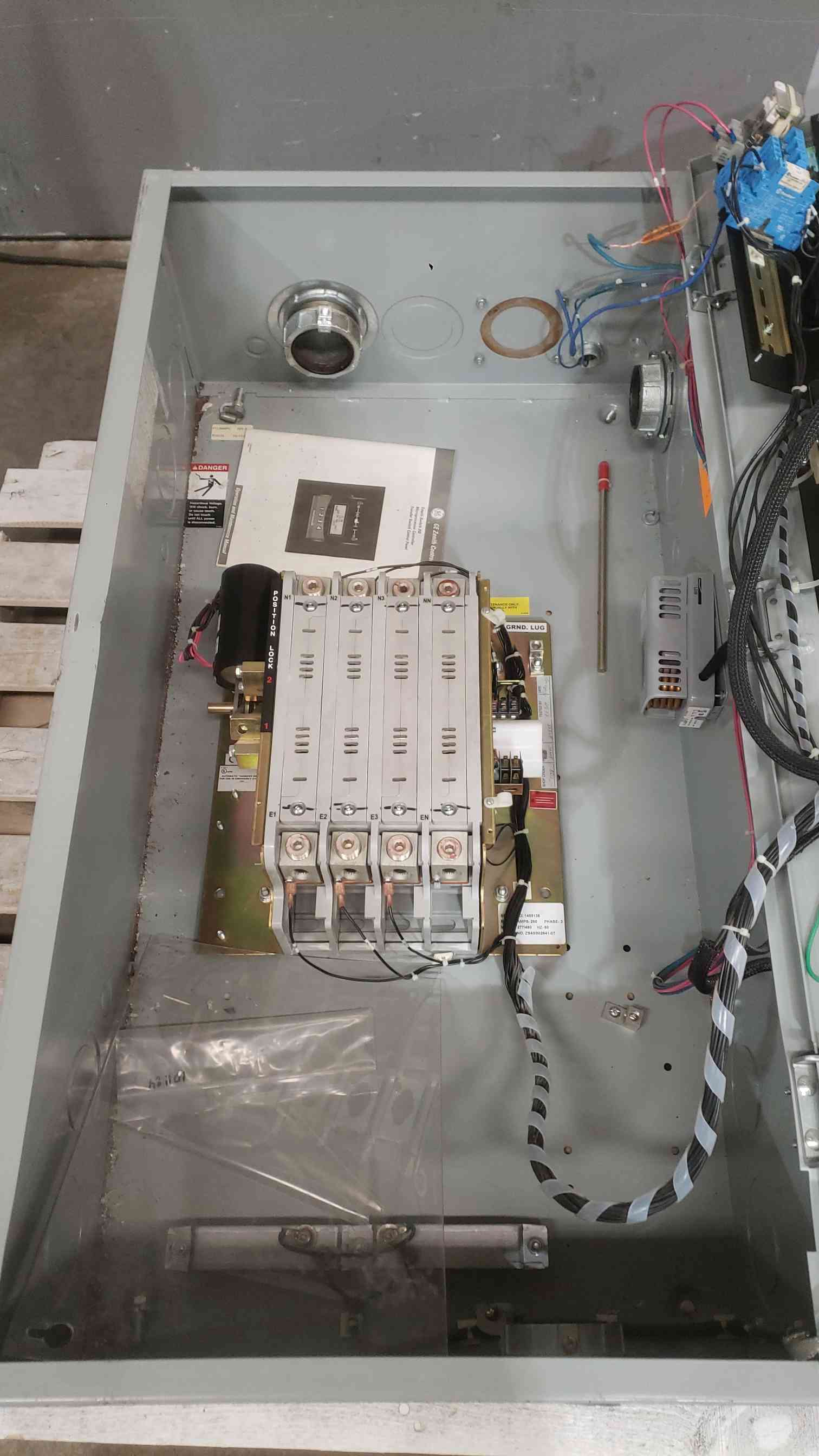 260 Amp, GE Zenith #ZS4SB02641-07, automatic transfer switch, 277/480 Volts, 3PH - Image 3