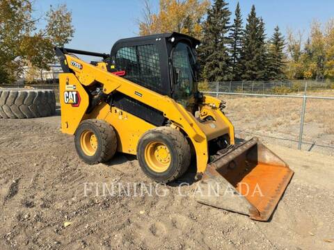 Cat 272D3 XE, Skid Steer Loader, 2236 hours, S/N: GJ201033, 2022 - Image 2