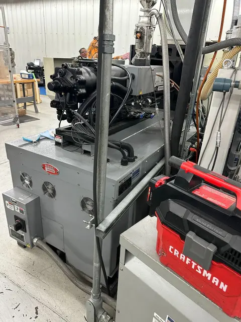 123 Ton, 6.1 oz., Nissei #FNX110IIIA-18A, hybrid horizontal injection molder, 18.1" x 18.1" tie bar spacing - Image 7