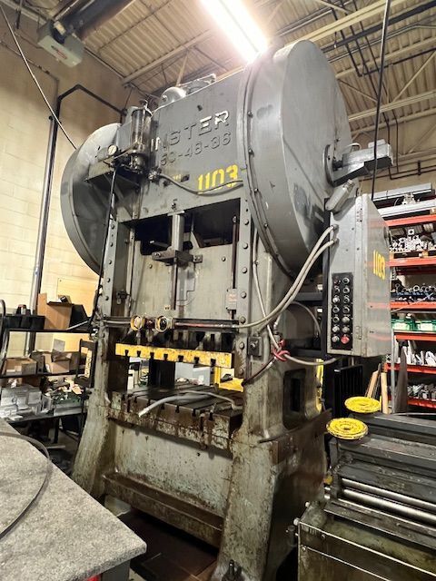150 Ton, Minster #P2-150-48-36, straight side double crank, 4" stroke, 8" adj., 48" x36" bed, 16" window, air - Image 1
