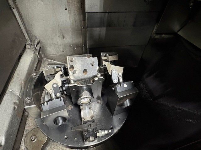 Daewoo Doosan #V400M, CNC lathe, 15" chuck, 12 turret, 2012 - Image 2