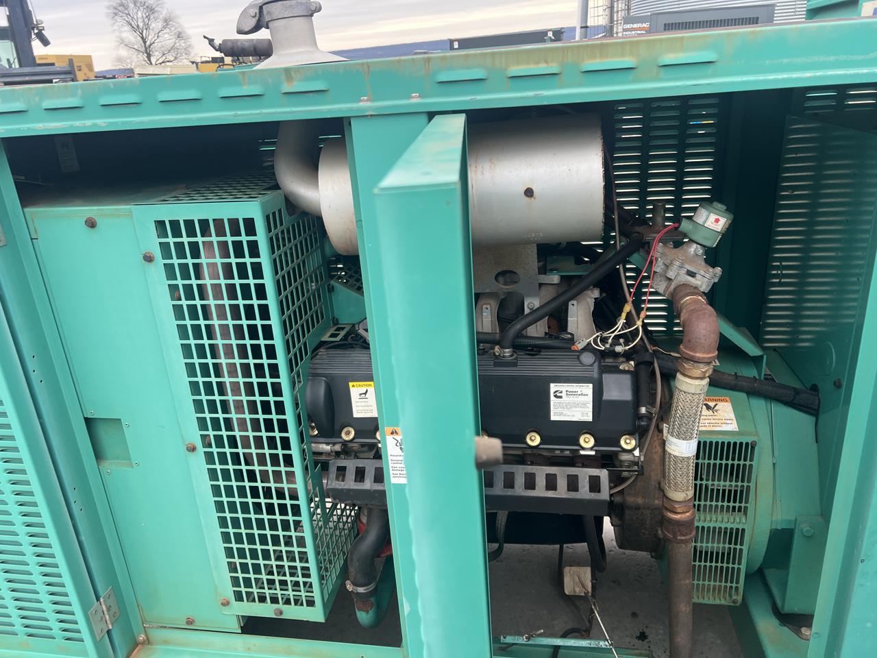 100 KW Cummins/Onan #GGHH-5655462, Natural Gas or Propane Generator, 6.8 Liter Ford engine, 1800 RPM, 120/240 - Image 9