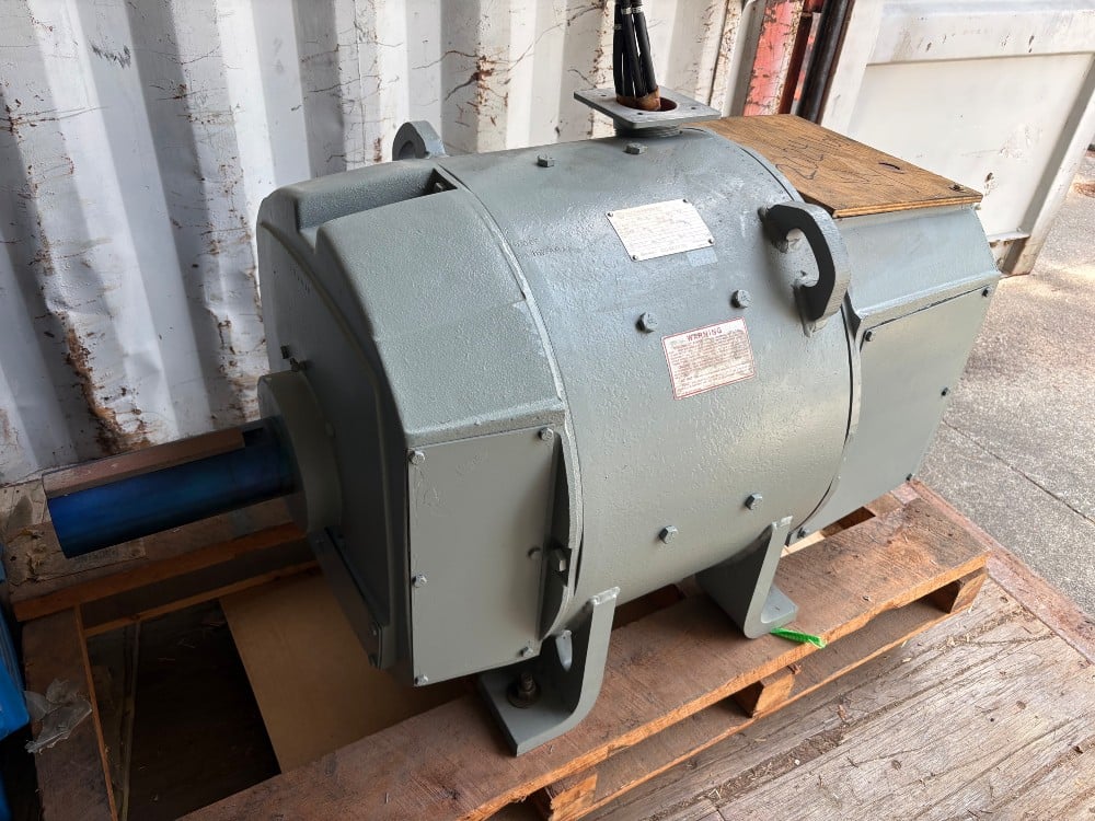 200 HP 1750/2500 RPM General Electric, Frame CD504AY, F3, TESV, 500 VA, 150/300 VF, 5CD222YA814B801 - Image 1