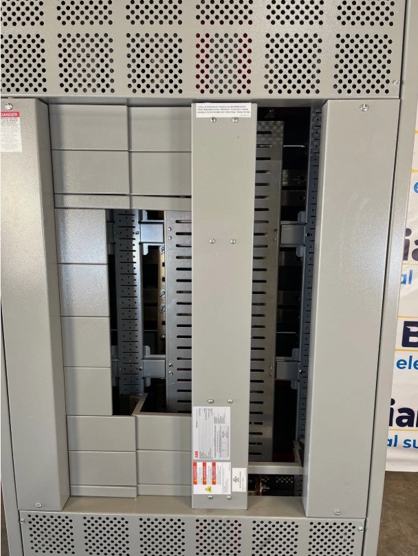 1000 Amps, ABB, ReliaGear SB Indoor Low-Voltage Switchboard, 4-wire, 208Y/120 Volt, 3PH - Image 2