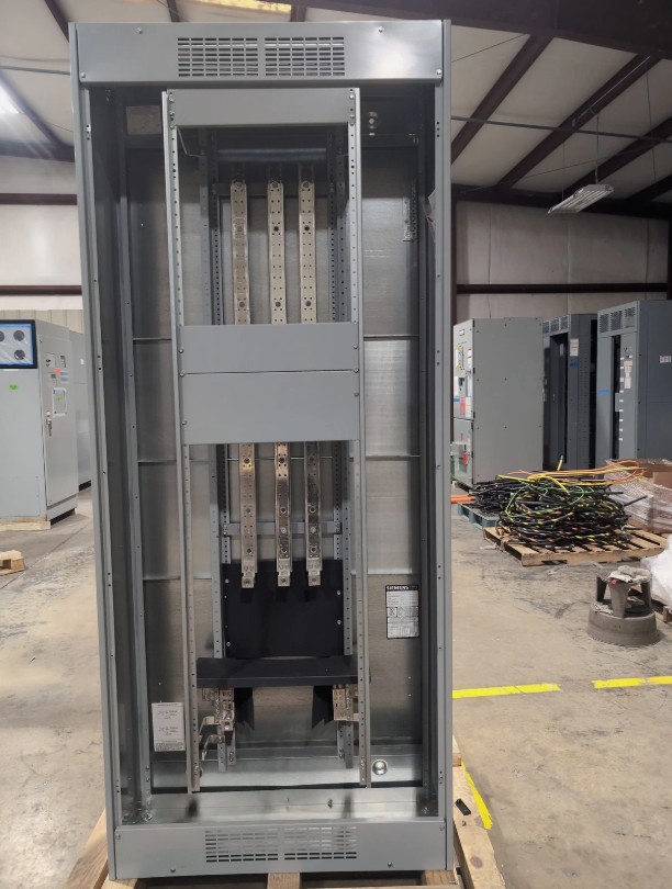 400 Amp. Siemens, P5E90MS200ABS, MLO Panelboard, indoor, 4-wire, 480/277 Volt, 3PH - Image 3