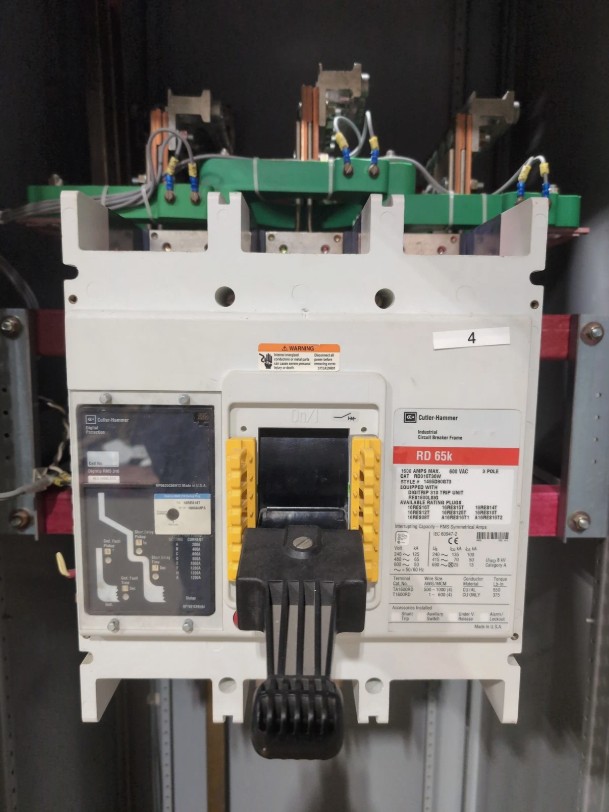 1600 Amps, Eaton, PRLC Low-Voltage Switchboard Lineup, (2) vertical sections, LSIG-protected main circuit - Image 5
