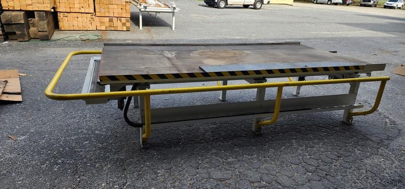 Onsrud #122RH18CDA, CNC Router w/Roller Hold-Down, 5' x 10' Work Envelope, 10 HP, 24000 RPM, 12-Tool ATC, 2017 - Image 9