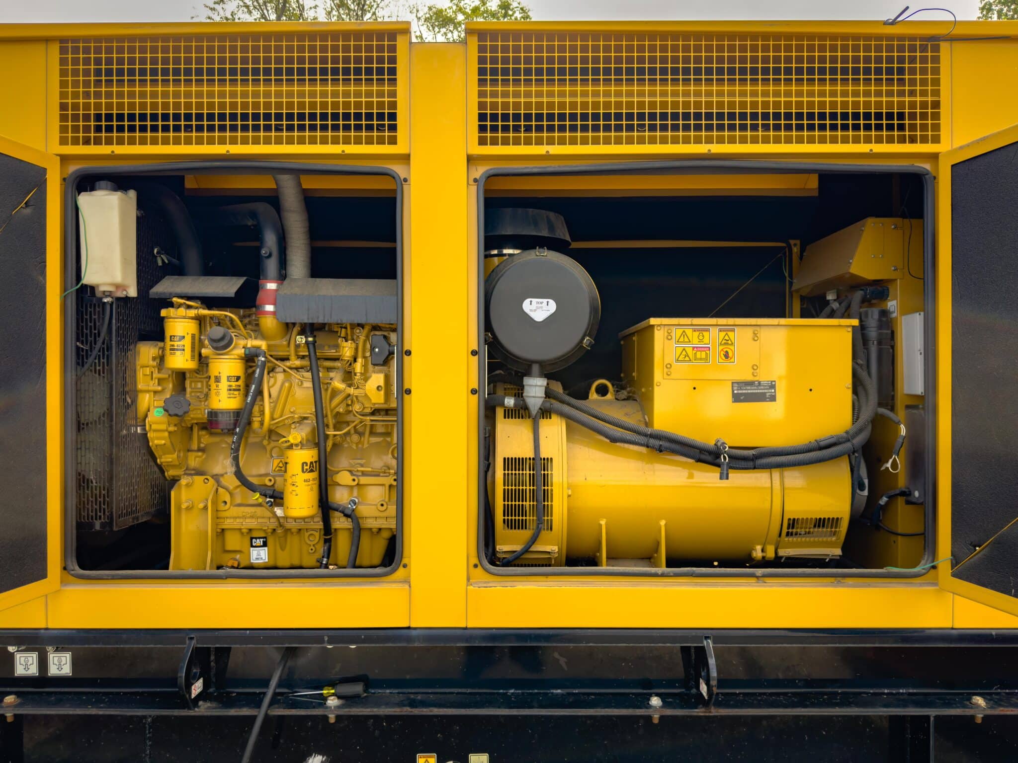 175 KW Caterpillar #D175-2, diesel generator set, 120/208 Volts, 1800 RPM, C6.6 engine, EPA Tier 3, sound - Image 2