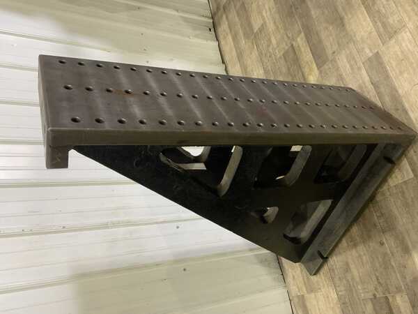 15-1/4" x 52-1/2" x 35" Angle plates with tapped holes, set - Image 3