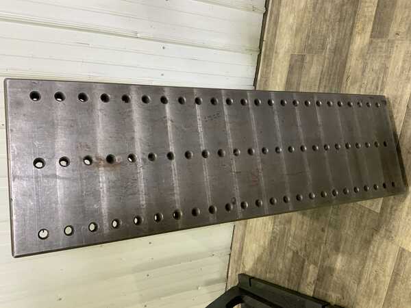 15-1/4" x 52-1/2" x 35" Angle plates with tapped holes, set - Image 5