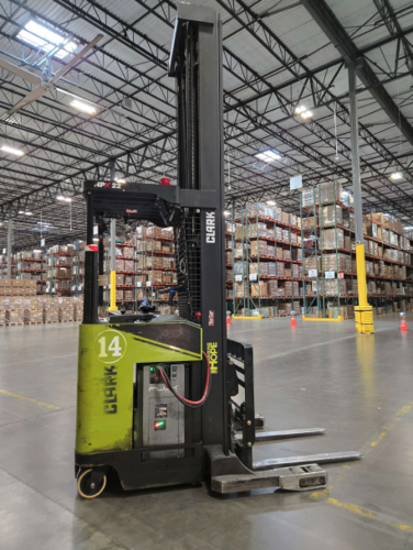 4,500 Lb. Clark #NPR22, Narrow Aisle Reach Forklift, Stand-up Rider, Triple Mast, 9610 hours, 2020 (2 - Image 4